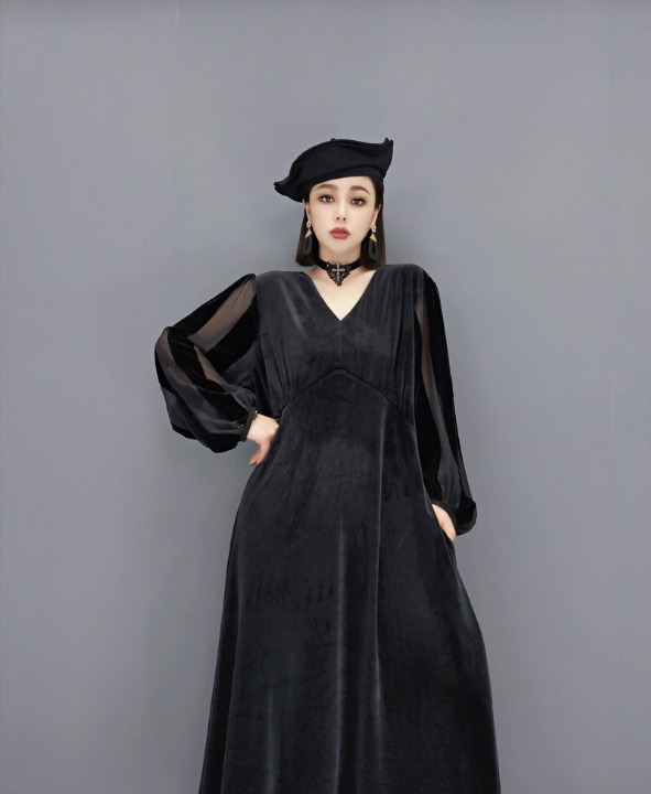 V-neck velour dress, long length