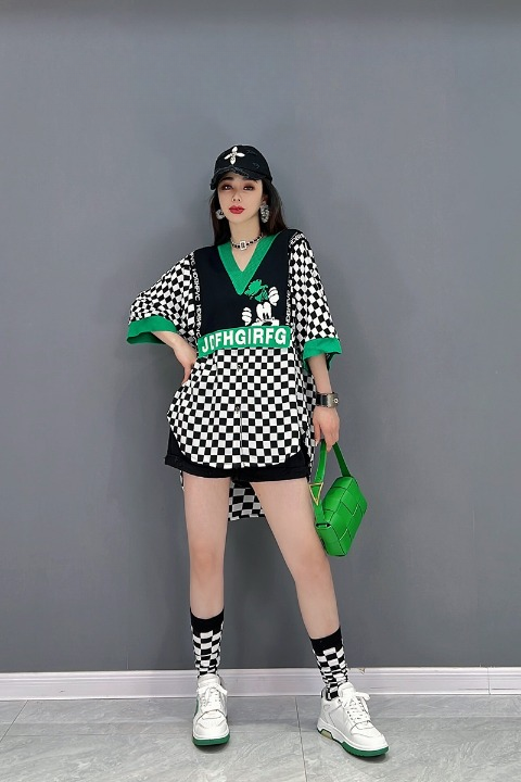 Jiang Dan menglu Europe Station 2022 Winter Fashion Fashion Tops Tops Casual Stre