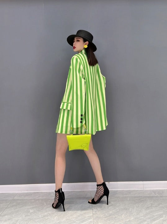 Áo khoác phù hợp sọc sặc sỡ