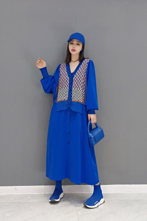 Layered style knit dress, long length, front buttons