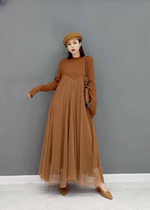 Tulle một mảnh dài lò xo dài