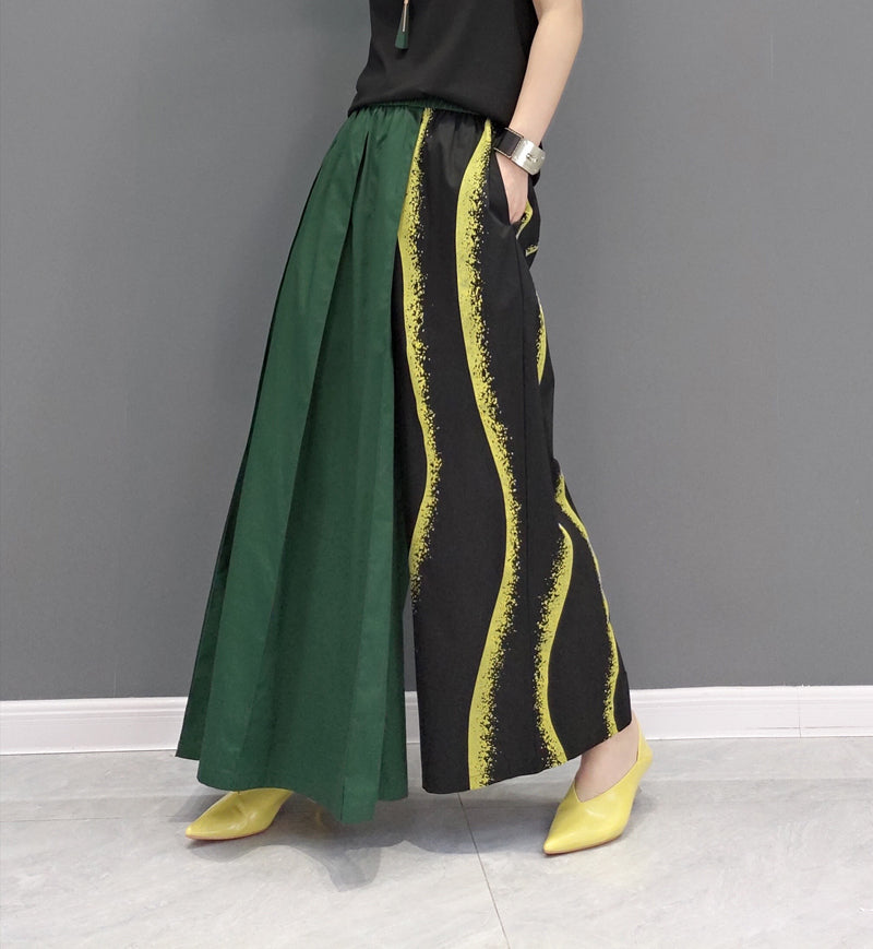 Wide Pants Asymmetrical Pattern Elastic Waistband Curved Stripes