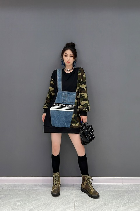 JIANG DAN MONROE EUROPEAN STATION 2022 WINTER NEW KOREAN FASHION CAMOUFLAGE SPELL DENIM SWEATER THIN AGEING HUNDRED LT0364