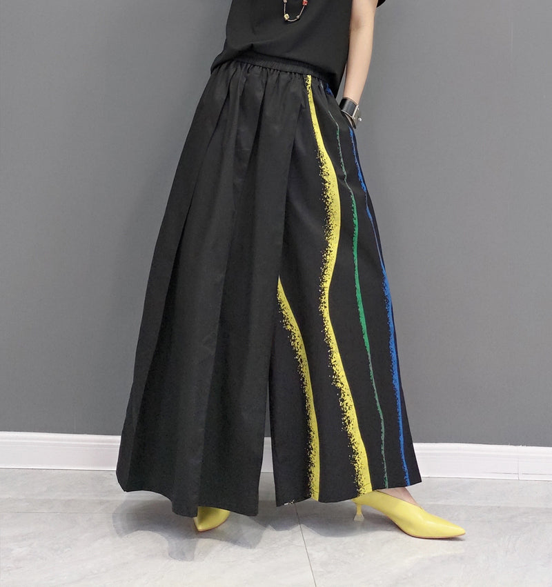 Wide Pants Asymmetrical Pattern Elastic Waistband Curved Stripes