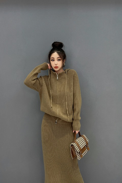 JIANG DAN MONROE EUROPEAN STATION 2022 WINTER NEW KOREAN VERSION OF FASHION KNITTED LOOSE HOODED TOPS CASUAL HALF-BODY SKIRT LT0380